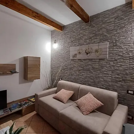 La Dependance Di Andreina *